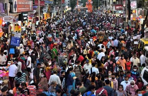 India 360: Huge Crowd Seen At Mumbai Markets Ahead Of Diwali Festival ...