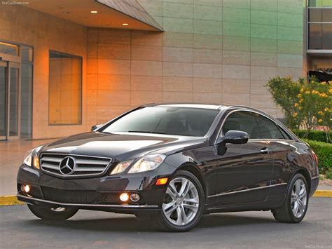 Mercedes-Benz E350 Coupe (2010) - picture 5 of 16 - 1024x768