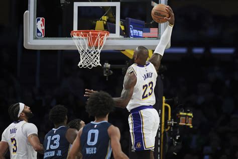 LeBron James Returns To Score 18 In Lakers Win Vs Grizzlies After