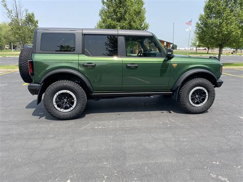 Illinois 2022 Eruption Green Bronco Badlands Wsasquatch 7speed Mt Mgv Hardtop Tow Package