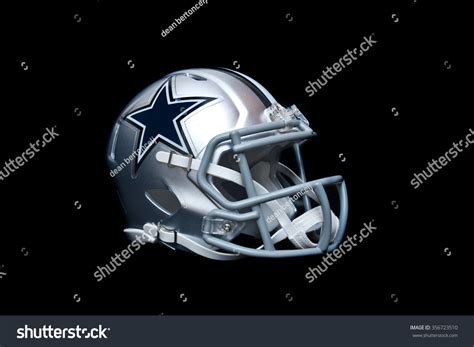 Dallas Cowboys Helmet Royalty-Free Images, Stock Photos & Pictures ...