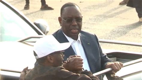 Macky Sall Thies Habib Niang Le Premier D Rouler Tapis Rouge Au