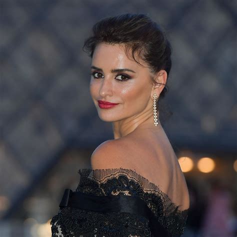 Penelope Cruz Shows Off Her Incredible Figure And Legs In Ethereal