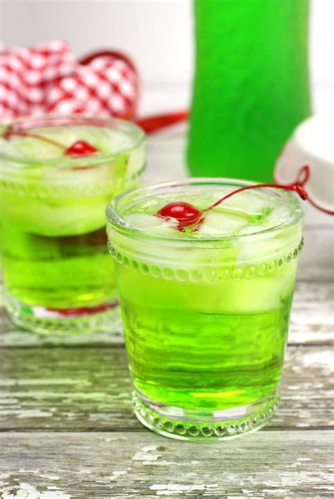 Easy Green Punch Recipe Christmas Grinch Punch ⋆ Food Curation