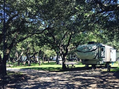 SHADY OAKS RV PARK & CAMPGROUND - Ganado, Texas