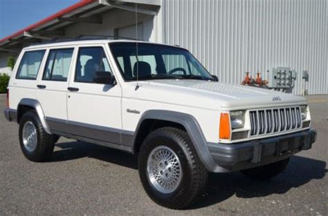 Buy Used 1996 Jeep Cherokee Xj Country 4x4 Low Miles Very Clean No Rust