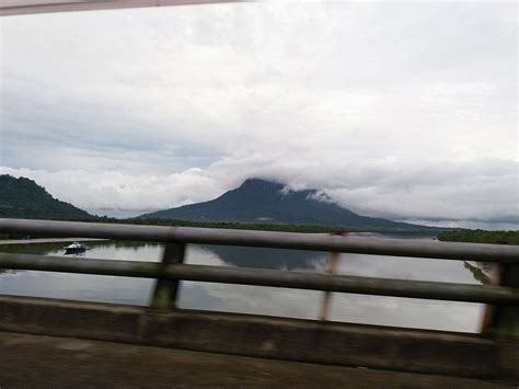 Jalan Jalan Pusing Pusing Mendaki Gunung Santubong Via Taman Negara