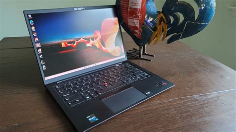 Hands-on Review: Lenovo ThinkPad X1 Carbon 10th Gen – Technical Fowl