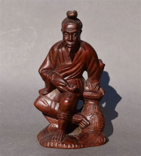 STATUETTE CHINOIS EN bois sculpté homme à la pipe Chinese Art EUR