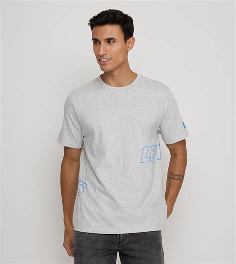 Buy Levi's Logo Printed Short Sleeves T Shirt In Grey | 6thStreet Oman