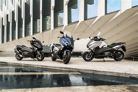 Motorrad Vergleich Yamaha Tmax Vs Yamaha Tmax Dx