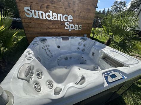 Jacuzzi Sundance 880 Cameo wanna z hydromasażem luksus w zasięgu