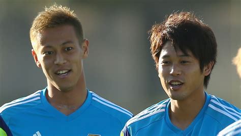 「仲悪いイメージがあるけど」 内田篤人、本田圭佑との本当の関係性を明かす ｜qoly サッカーニュース