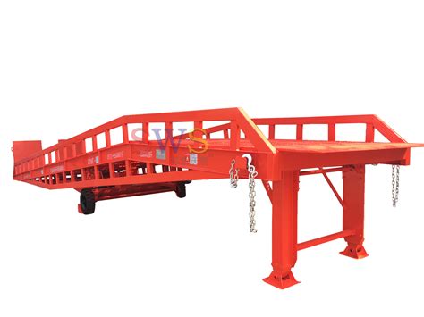 移动登车桥Mobile boarding bridge Mobile hydraulic boarding bridge Loading