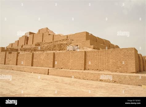 Ziggurat at Chogha Zanbil, Iran Stock Photo - Alamy