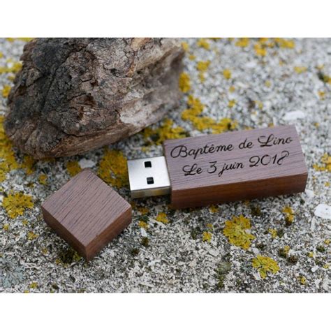 Petite Cl Usb En Bois Noyer Grav E Personnaliser