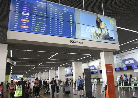 Aeroportos Passar O A Ter Salas Especiais Para Passageiros Autistas