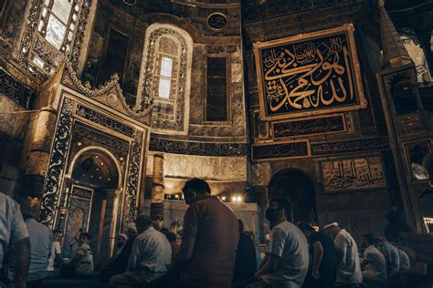 People Worshipping inside the Hagia Sophia Grand Mosque · Free Stock Photo