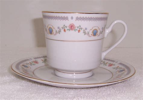 Triple A Resale Sango Tivoli Footed Cup And Saucer Sets