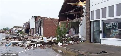 Oklahoma Tornado Death Toll Rises As Stunned Survivors Say They Never