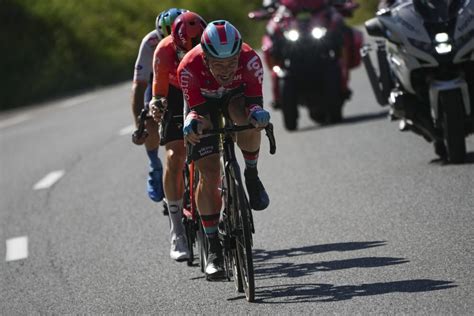 Tour de France Victor Campenaerts remporte la 18e étape à Barcelonnette