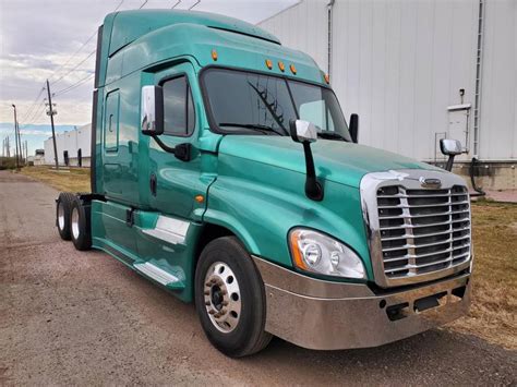 2015 Freightliner Cascadia For Sale Sleeper Truck 433262