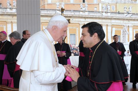 Mons Faustino Armend Riz Jim Nez Iv Obispo De Matamoros