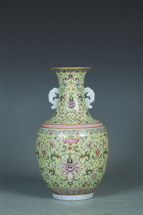 Bid Now Qing A Famille Verte Porcelain Vase March Pm Pdt