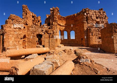 Church ruins at the desert ruins of Rasafa, Syria Stock Photo - Alamy