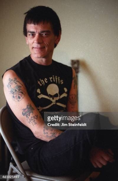 Dee Dee Ramone Photos And Premium High Res Pictures Getty Images