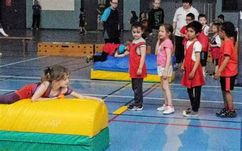 Handball Cinq Clubs Au Plateau Premiers Pas Le T L Gramme