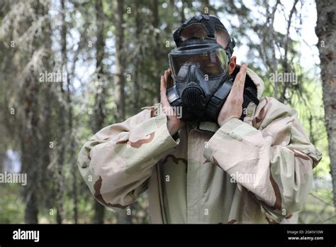 Staff Sgt Iott 59th Signal Battalion Secures The Seal On His Pro