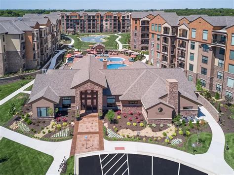 Edgewater At City Center Apartments 8395 Renner Blvd Lenexa Ks