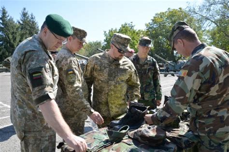 Foto Ata A Ii Militari Acredita I N R Moldova Au Vizitat Brigada De