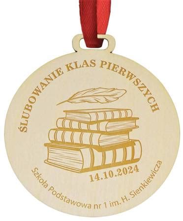 Prezent Na Pasowanie Na Ucznia Przedszkolaka Drewniany Medal