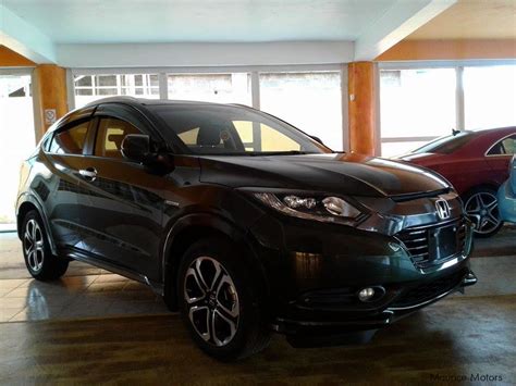 Used Honda Vezel Hybrid Model Z Dark Green 2014 Vezel Hybrid