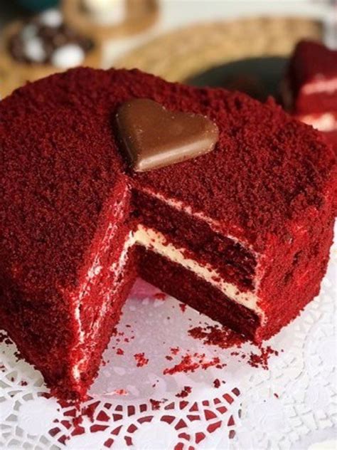 Bu Pasta A K Tazeletir Red Velvet Cake K Rm Z Kadife Pasta Videolu