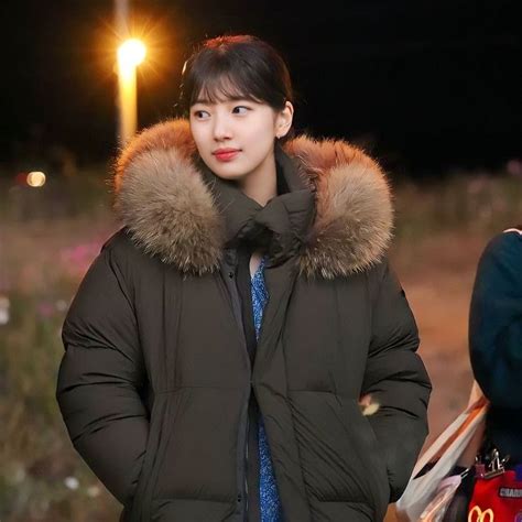 Starred Up Bae Suzy Canada Goose Jackets Asian Girl Kdrama Winter