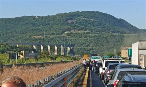 Grave Incidente In Autostrada A Pizzo Operaio Travolto E Ucciso Da Un Auto