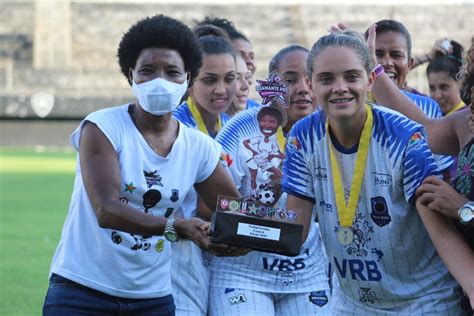 Time feminino do Pérolas Negras vence Portuguesa nos pênaltis e é