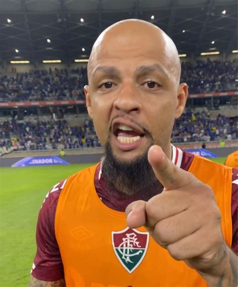 Felipe Melo sobre árbitro Esse camarada tem que ser preso Roubaram o