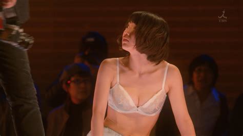 吉岡里帆がドラマきみが心に棲みついたでブラジャー下着姿の巨乳を晒す みんくちゃんねる