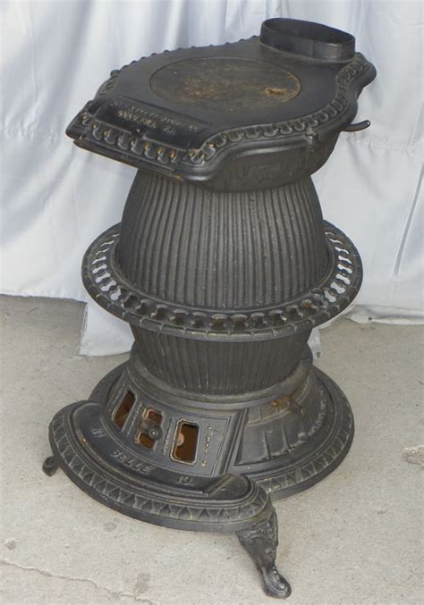 Bargain Johns Antiques Pot Belly Stove The Keeley Cast Iron Antique Stove Belle No 13