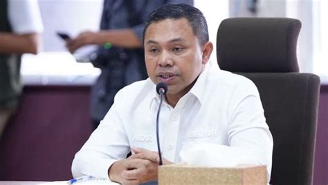 breaking news kpk tangkap gubernur riau abdul wahid  ott  riau