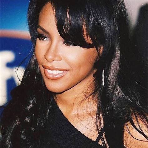 Pin By Jimminy Crickett On Aaliyah Aaliyah Hair Aaliyah Style