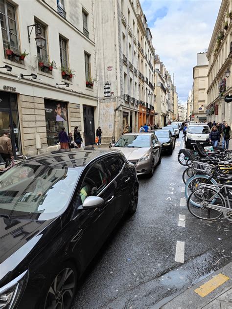 Vélo du Marais on Twitter Cet après midi la police faisait respecter