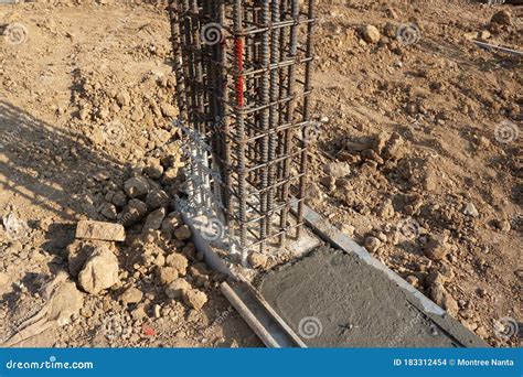 Deformed Bars For Structural Columns In Concrete Reinforcing Steel