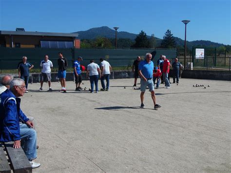 Retournac Le Concours Doublettes De La Boule Amicale A Affich Complet