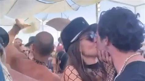 El Beso De Igo Onieva Con Otra Mujer Que No Es Tamara Falc V Deo