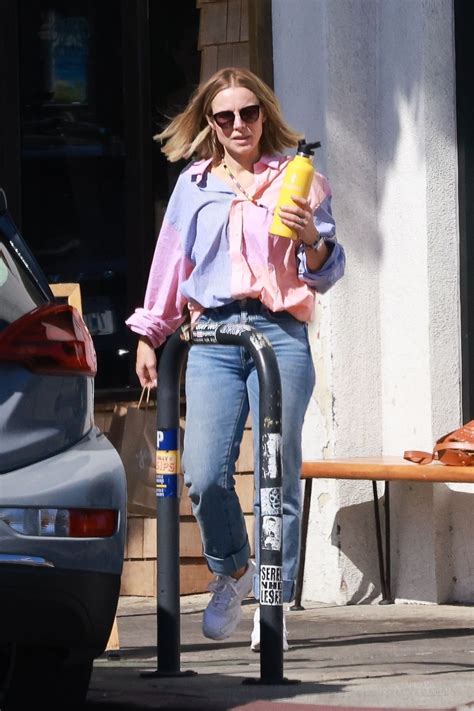 Kristen Bell Street Style 08/29/2022 • CelebMafia